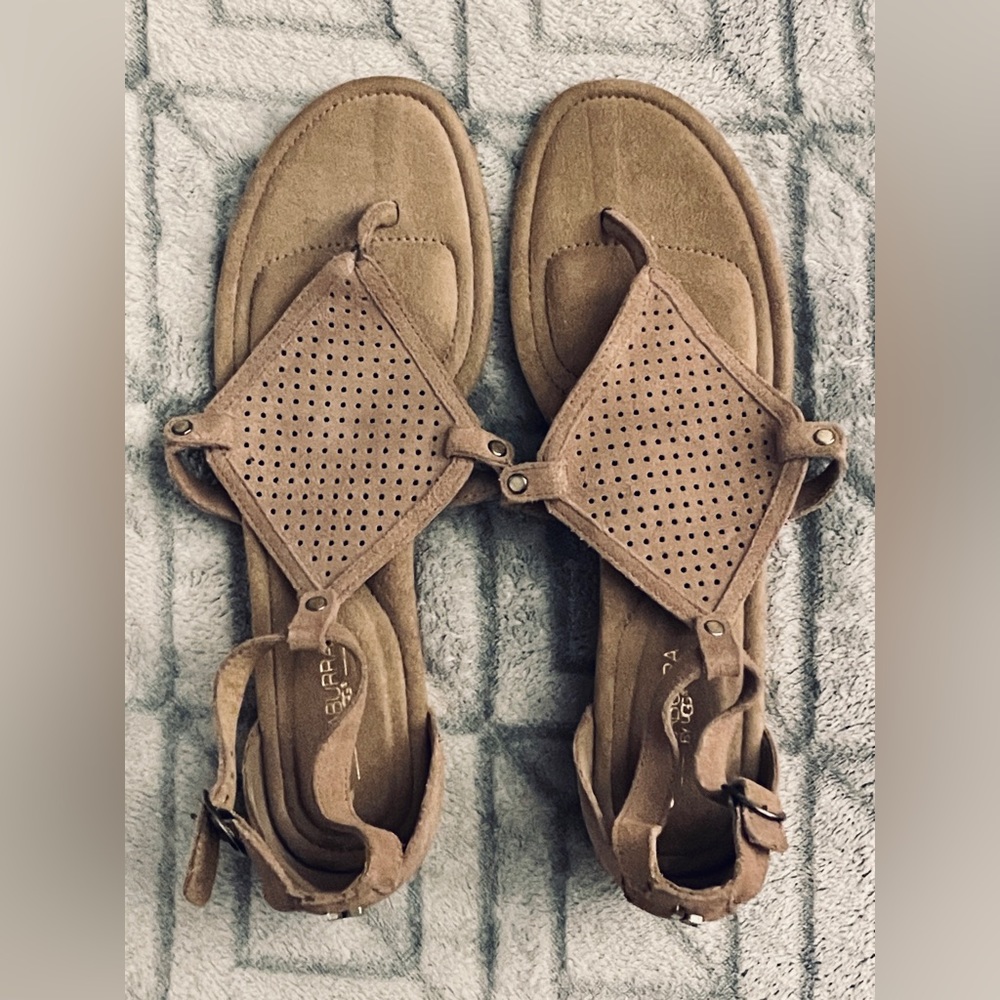 Koolaburra by UGG Sandals